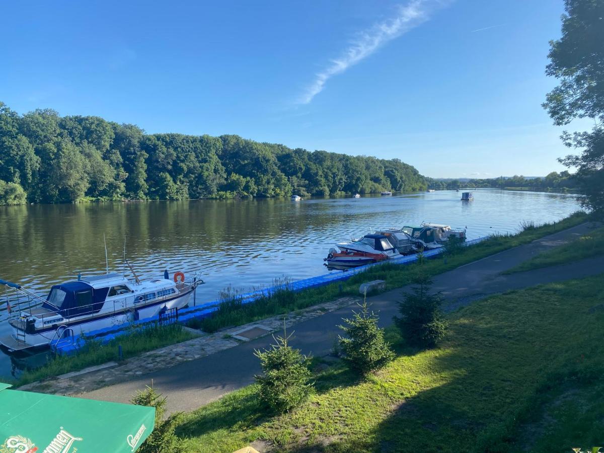 Zouw Hausboat Zakotven -Pouze Ubytovani Roudnice nad Labem Zewnętrze zdjęcie