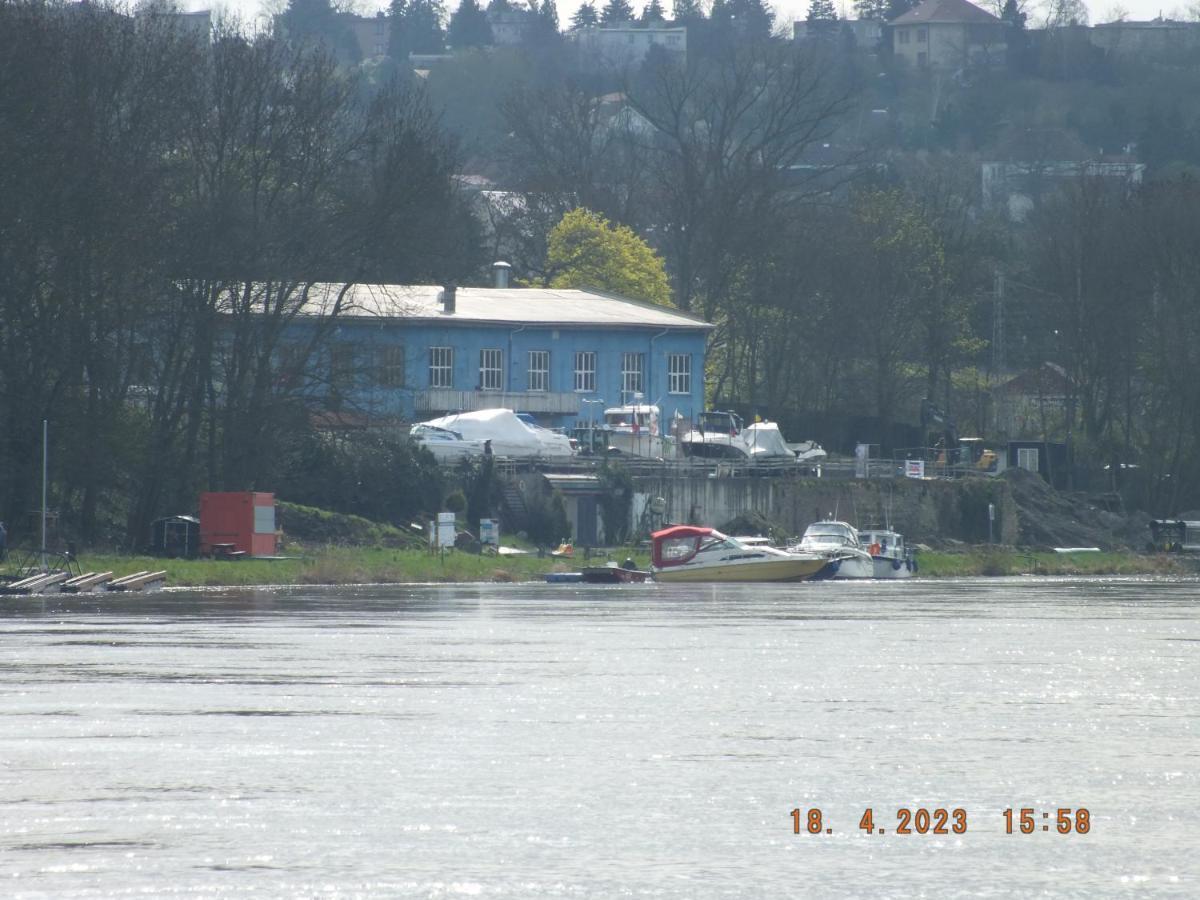 Zouw Hausboat Zakotven -Pouze Ubytovani Roudnice nad Labem Zewnętrze zdjęcie