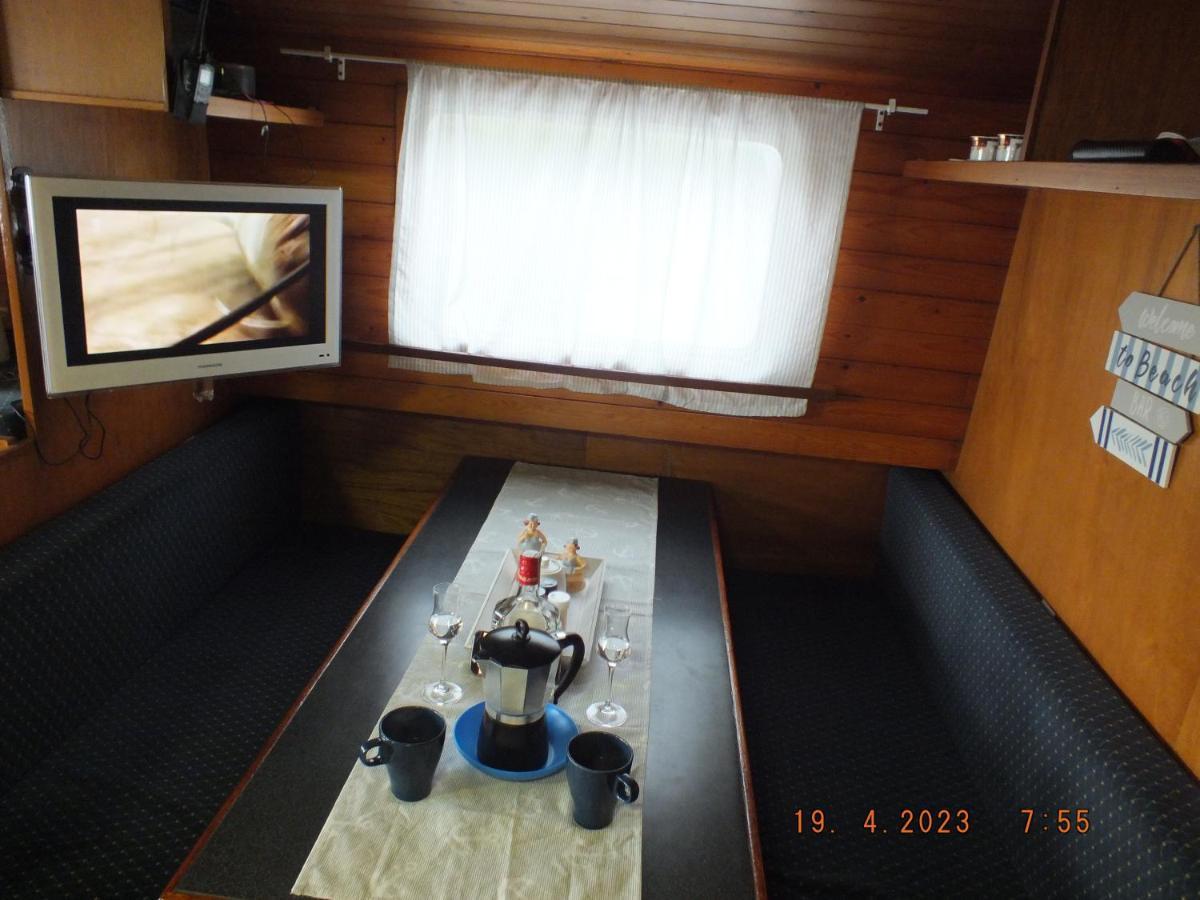 Zouw Hausboat Zakotven -Pouze Ubytovani Roudnice nad Labem Zewnętrze zdjęcie
