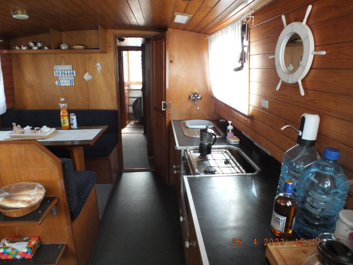 Zouw Hausboat Zakotven -Pouze Ubytovani Roudnice nad Labem Zewnętrze zdjęcie