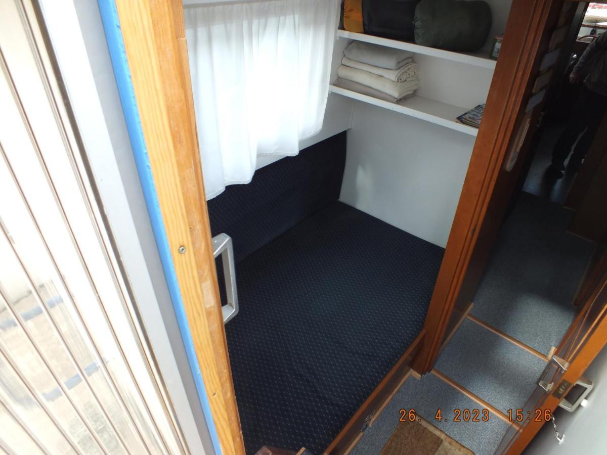 Zouw Hausboat Zakotven -Pouze Ubytovani Roudnice nad Labem Zewnętrze zdjęcie